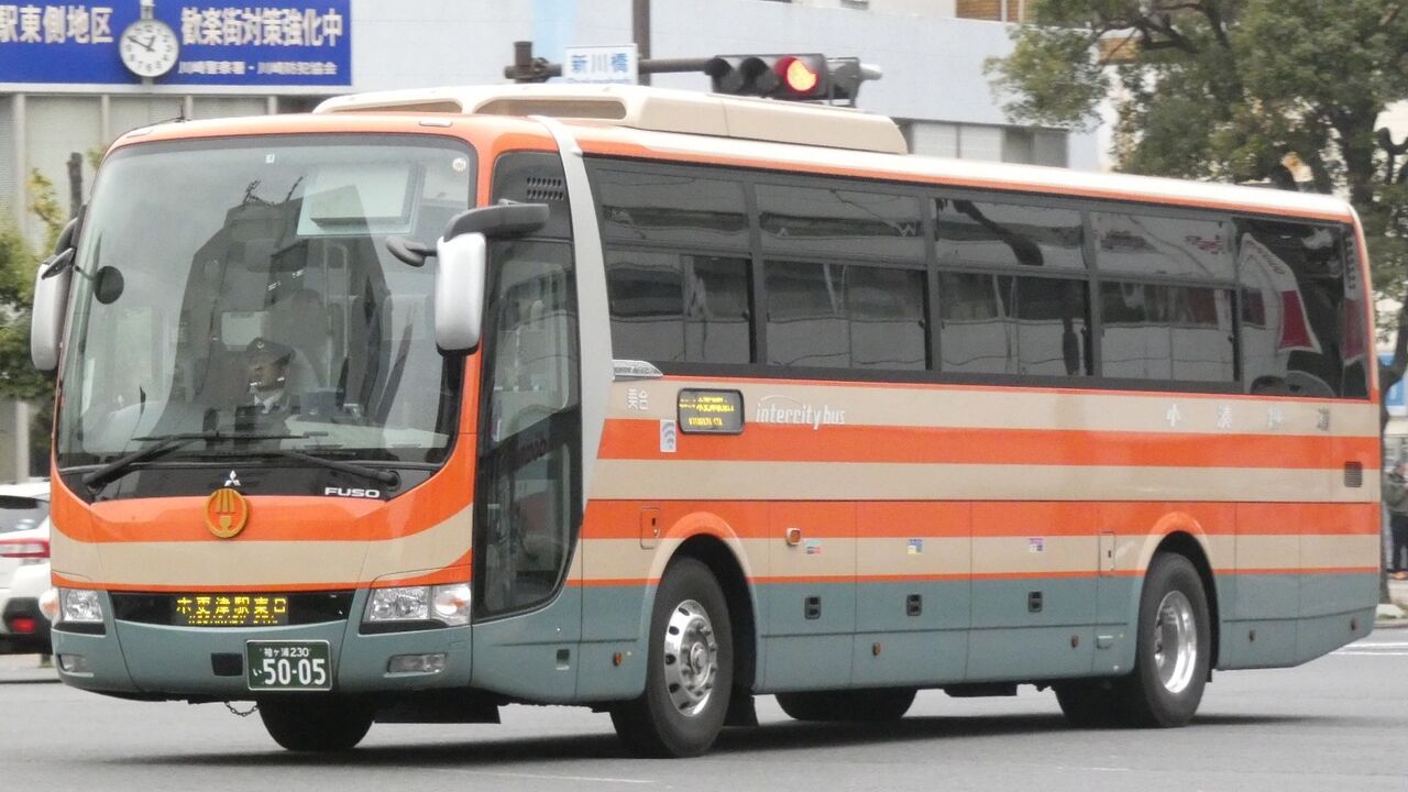 小湊鐵道バス 袖ヶ浦230あ5005 Kawasaki Bus Stop