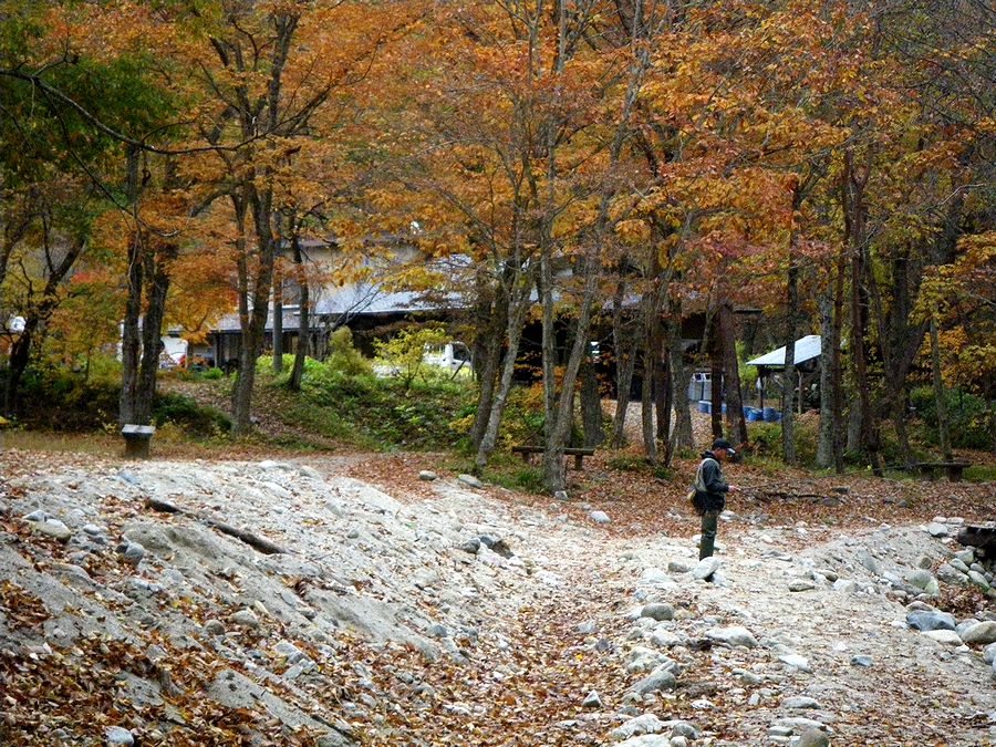 栃木県 三依渓流釣り場 ミノーイング渓流ガイド