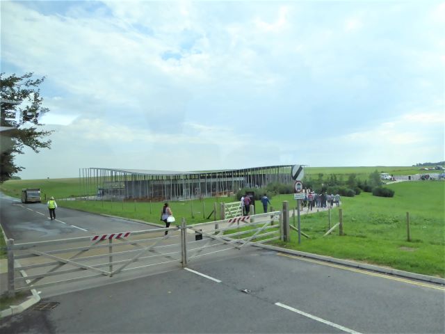 kawatakaさんの旅行記&写真集 : ロマンをかき立てる巨石建造遺跡「ストーンヘンジ」 - Vimarsana News
