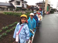 歩く