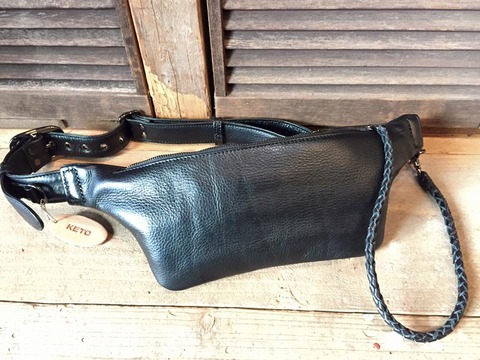 【新入荷】KETO(ケト)『INKAS BAG』オイルシボ牛革・レザーウエストバッグ兼レザーボディバッグ
