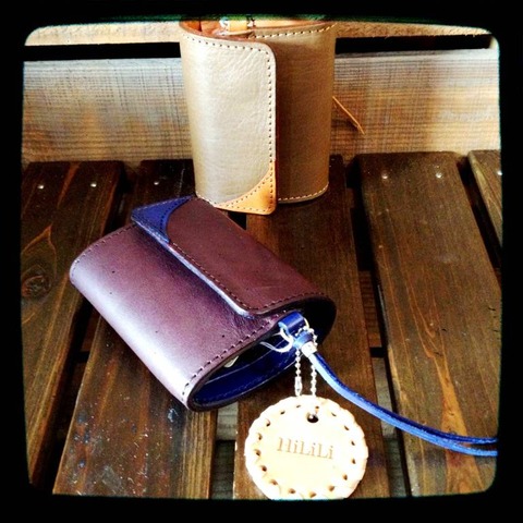 【HiLiLi/ヒリリ】牛革切り替え・革ヒモ・シルバービーズ付き三つ折り財布 ~HiLiLi 三つ折りWALLET~