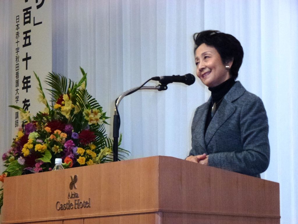 細川　佳代子