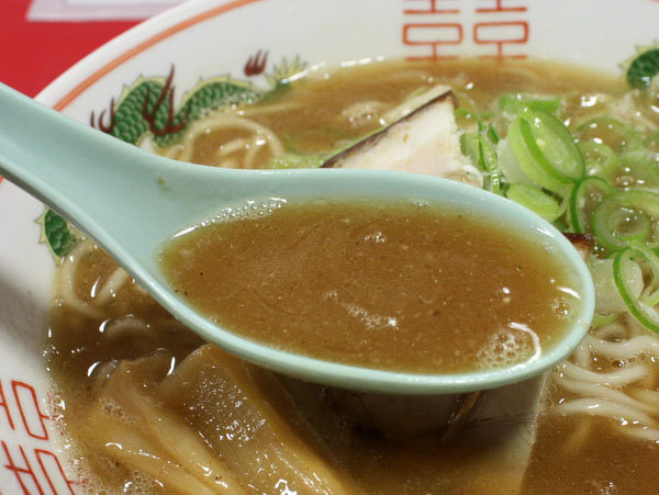 長尾中華そば・こく煮干し スープ