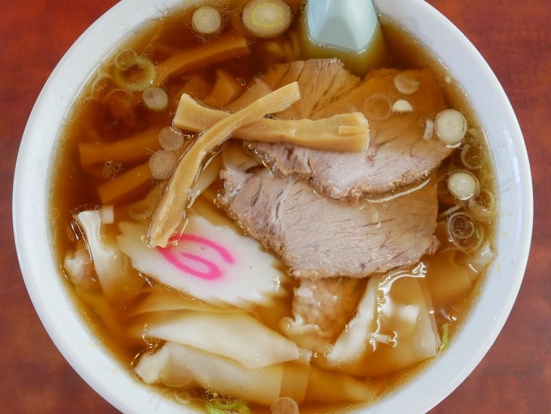 佐野では貴重な ワンタンメンのある店 昭和5年創業の老舗 佐野 手打らーめん 宝来軒 ワンコイン的食べ歩き生活