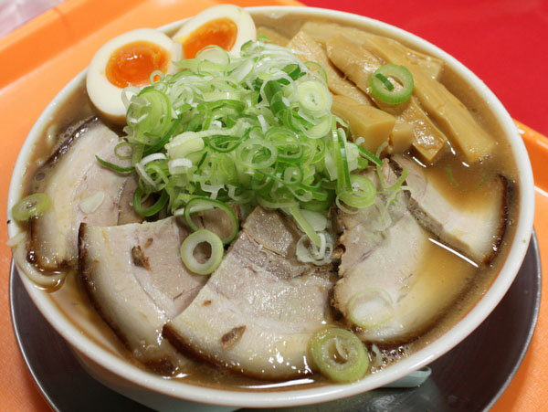 長尾中華そば・こく煮干し大盛り全部のせ