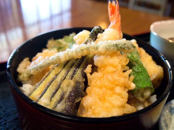 栃木市・かな半 天丼