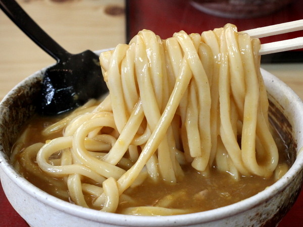 懐かしい味なのに奥が深い 名物カレーうどん 大間々 山本屋 ワンコイン的食べ歩き生活