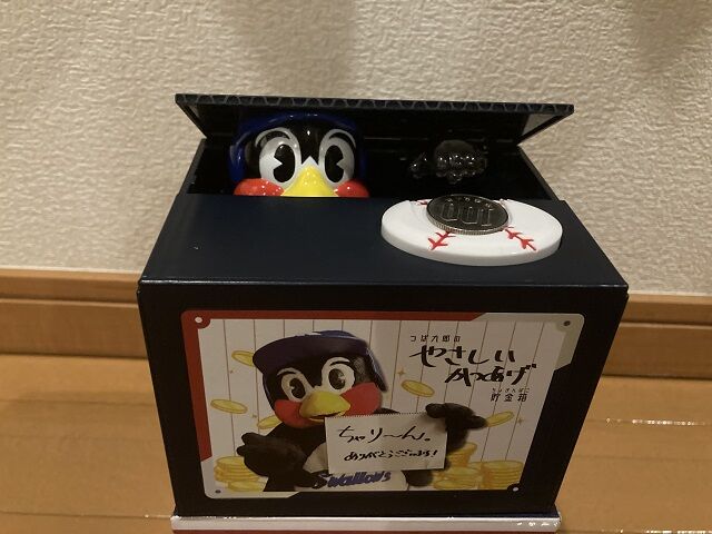 ★美品★つば九郎 貯金箱　ヤクルトスワローズ　動作確認済み　外箱有り ☆美品☆つば九郎 貯金箱 ヤクルトスワローズ 動作確認済み 外箱有り
