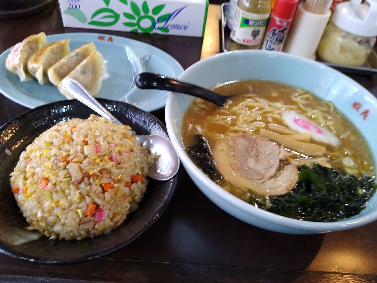 ラーメン専門店 六代目 蝦夷 ろくだいめ えぞ 埼玉県 入間郡 ハッスルの佐野らーめん 他 らーめん放浪記 手打ち 食堂 町中華