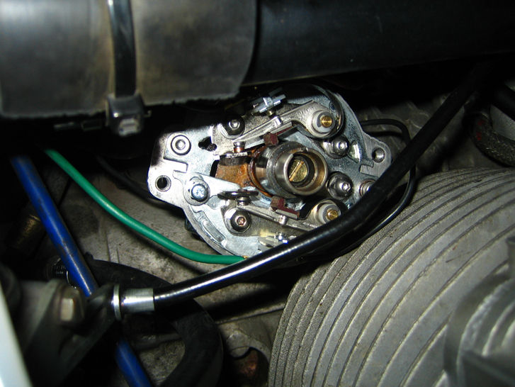 ディストリビュータ点火装置 コンタクトポイントなど アルチューのマーニ