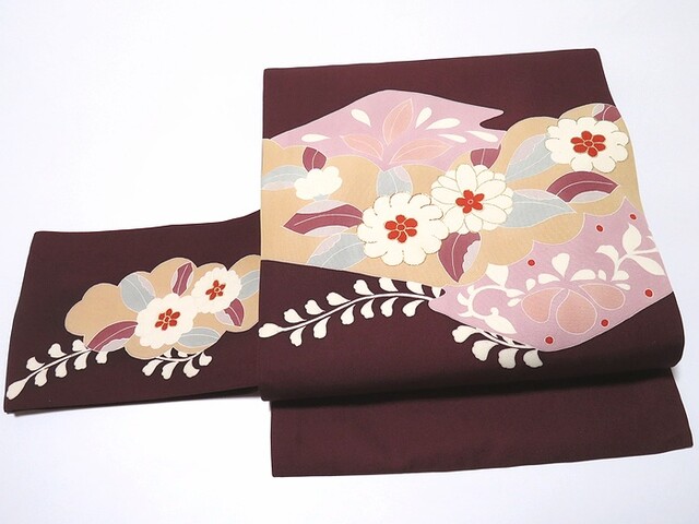 ピンクグレーに可愛いデザインの紬 海老茶色に辻が花手描き友禅帯 風椿の着物便り