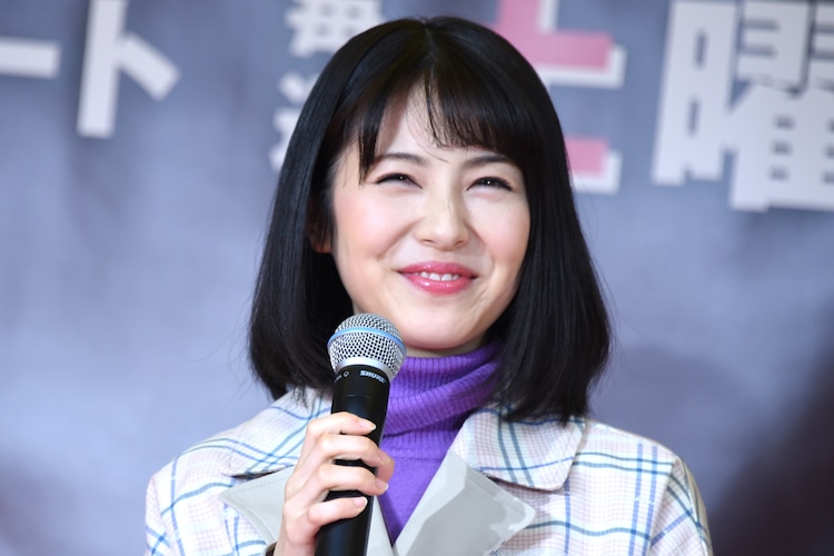 ほうれい線 浜辺美波