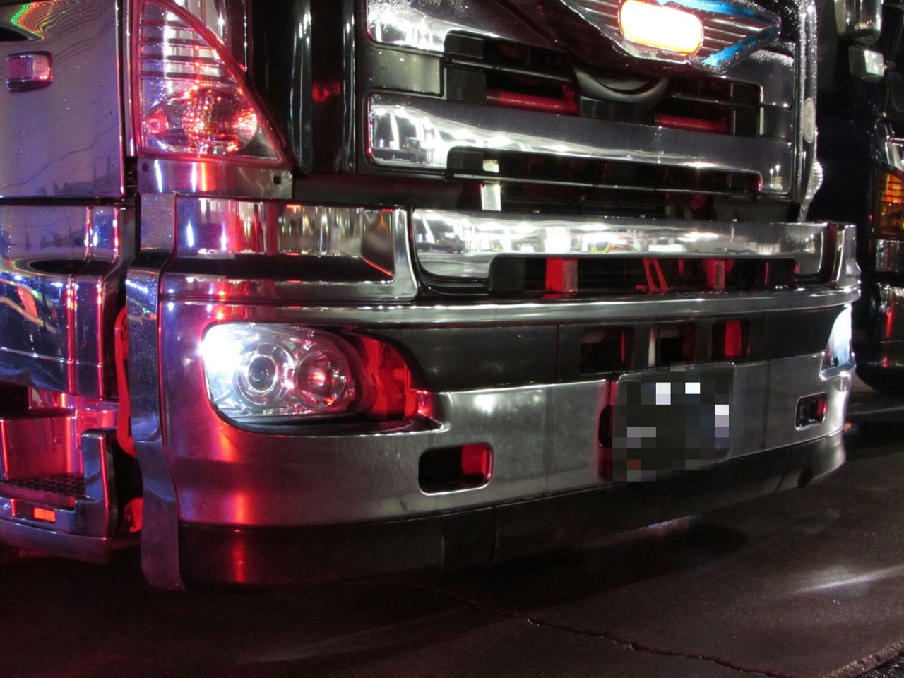 グランドプロフィア 100mmバンパーとライトを一緒に前出しキット自作