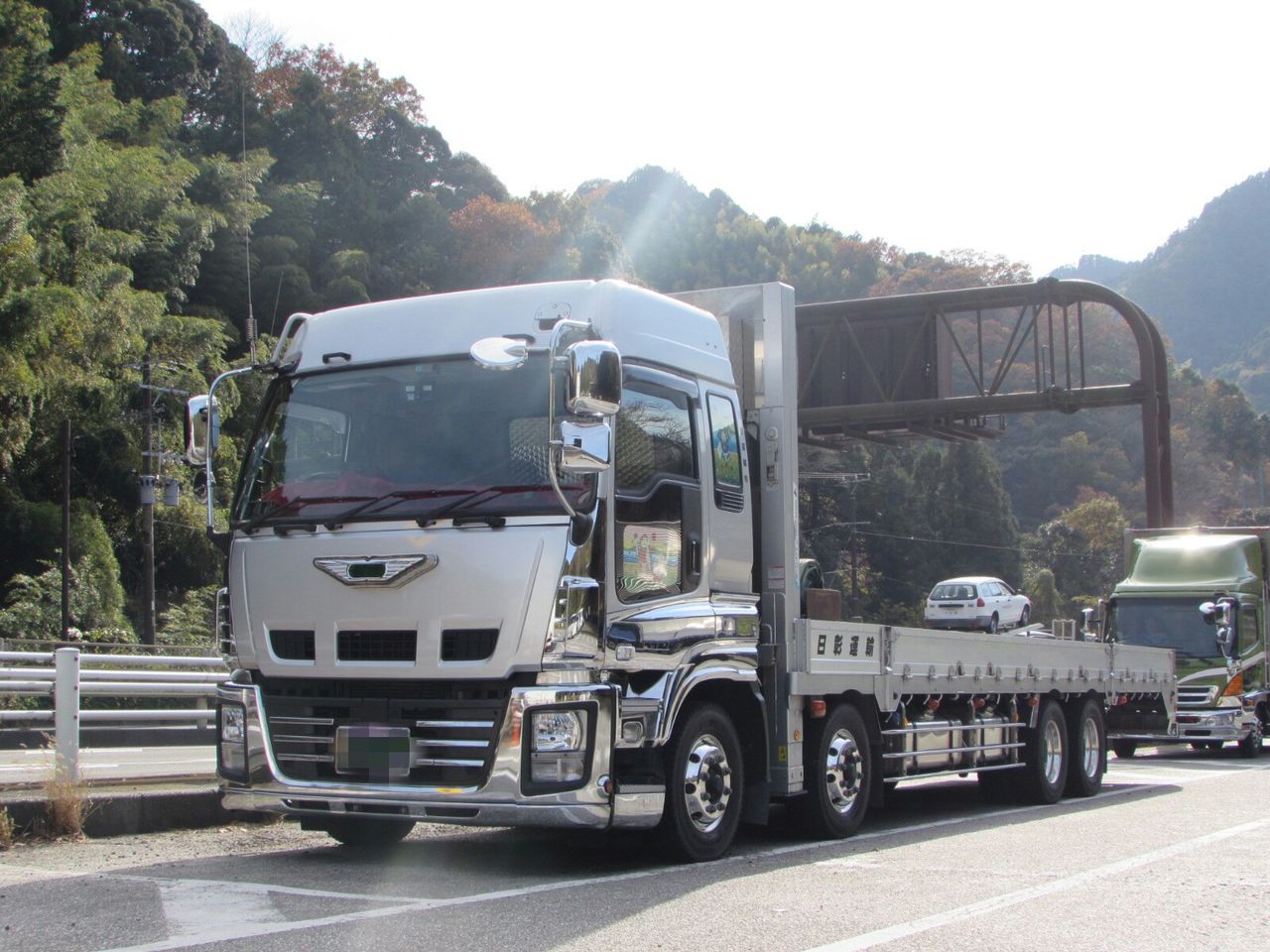 いす ギガ バスマーク マークエンブレム いすゞカスタム車御用達 