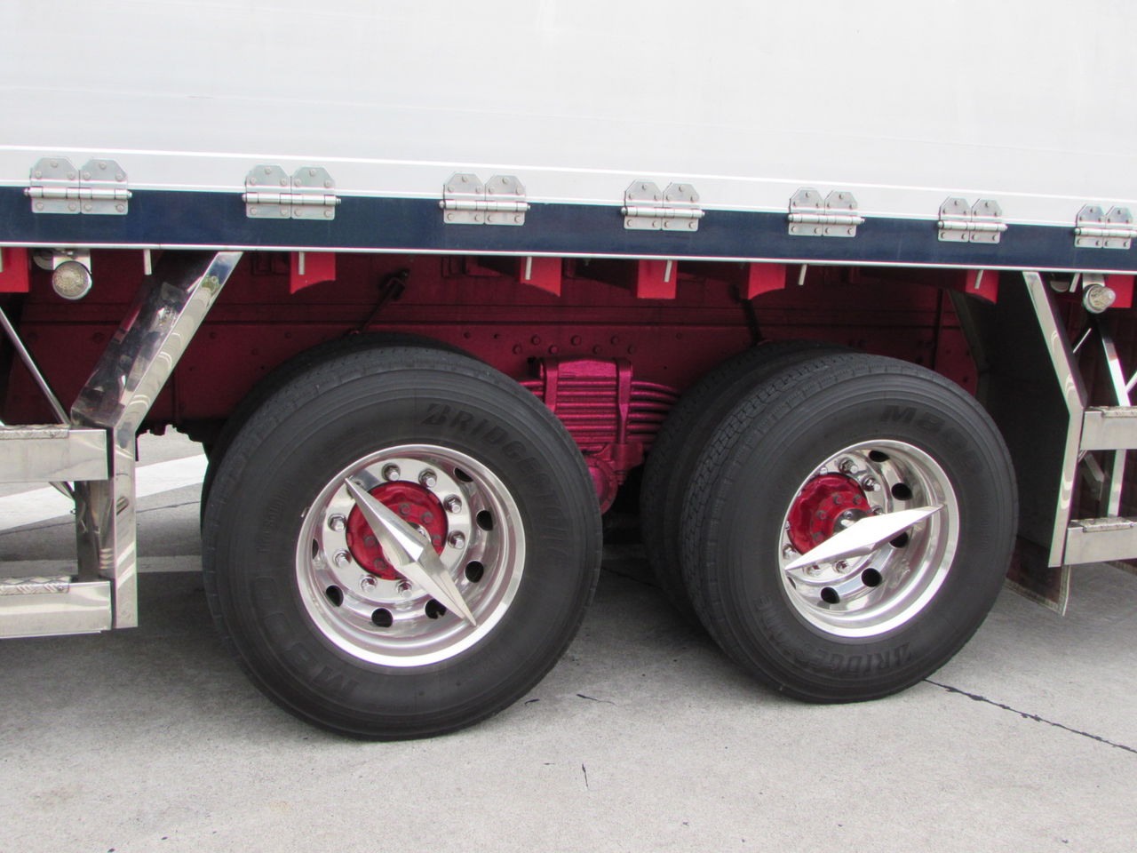 大型用 スピンナー (一文字) 公式 鏡面ステンレス製 大型低床車用 19.5