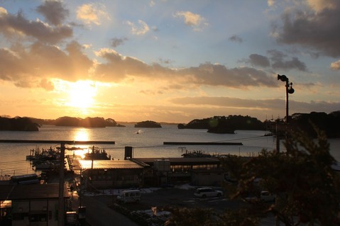 松島旅館から見えた朝日