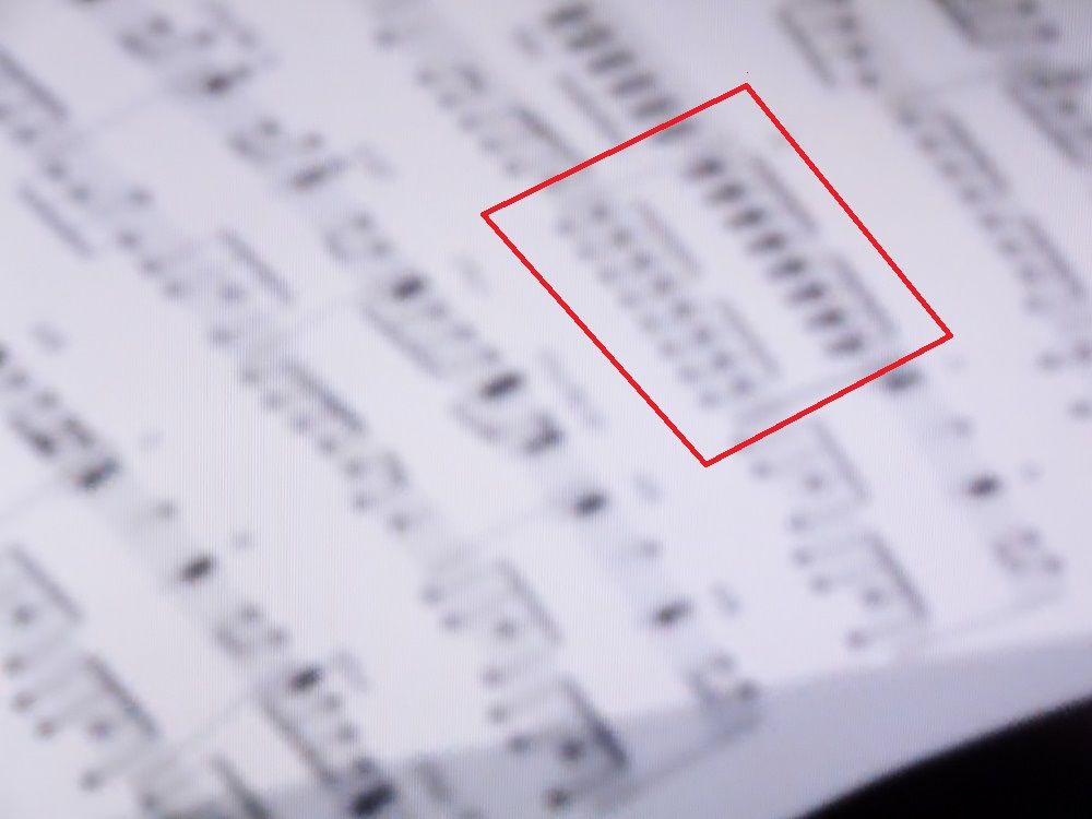 ラブライブ 2期op真姫ちゃんの周りを飛んでる楽譜は 愛してるばんざーい の模様