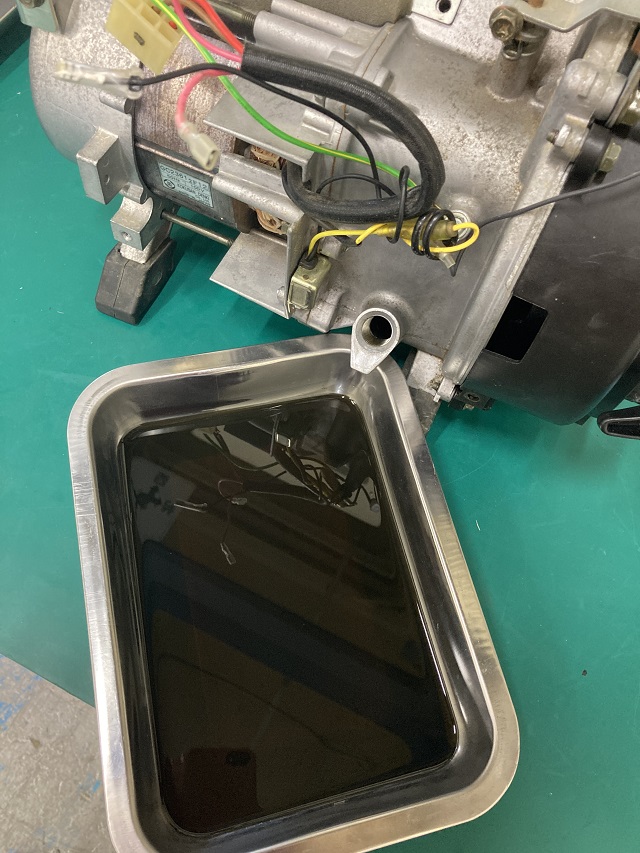 発電機 スズキ SV700H レストア(その1) : かずいの雑記帳4 発電機 スズキ SV700H レストア(その1) : かずいの雑記帳4