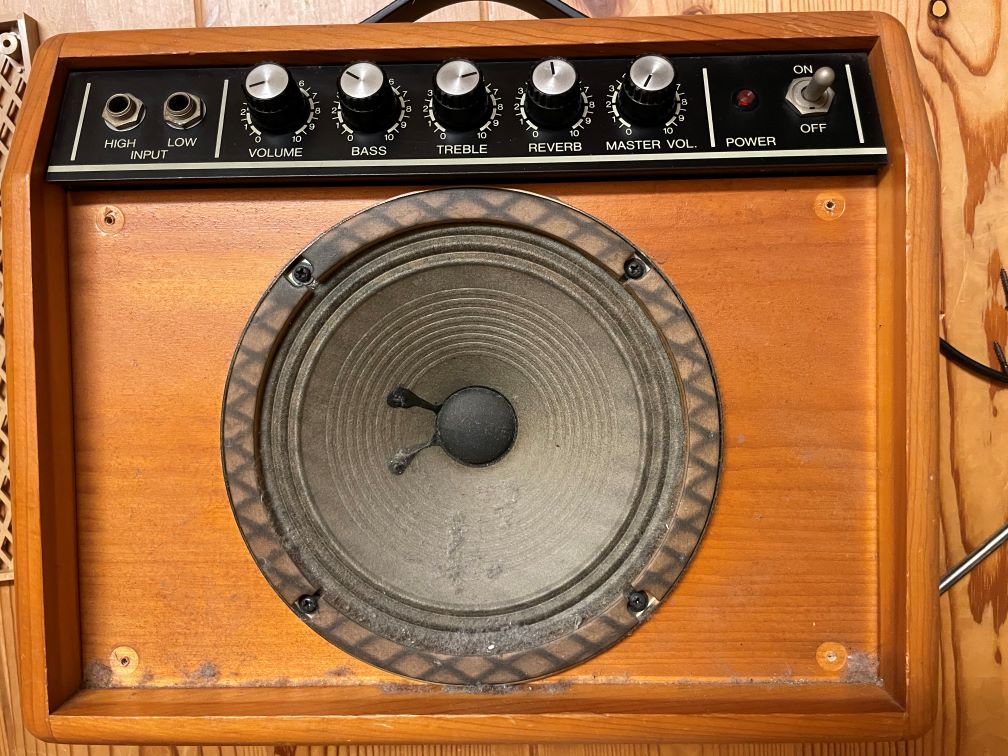 YAMAHA ギターアンプ　G−10W ギター】YAMAHA G-10w ＆ Fシリーズを語る - Liva's anything