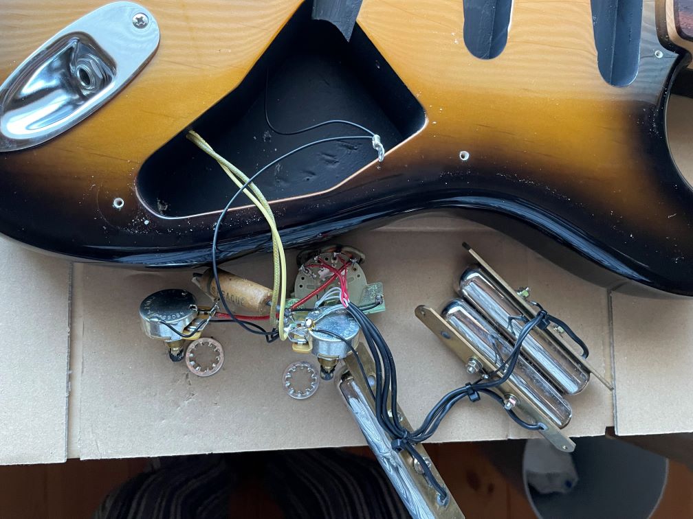 Busker's ストラト ピックアップ交換品 Busker's ストラト ピックアップ交換品 Busker's ストラト