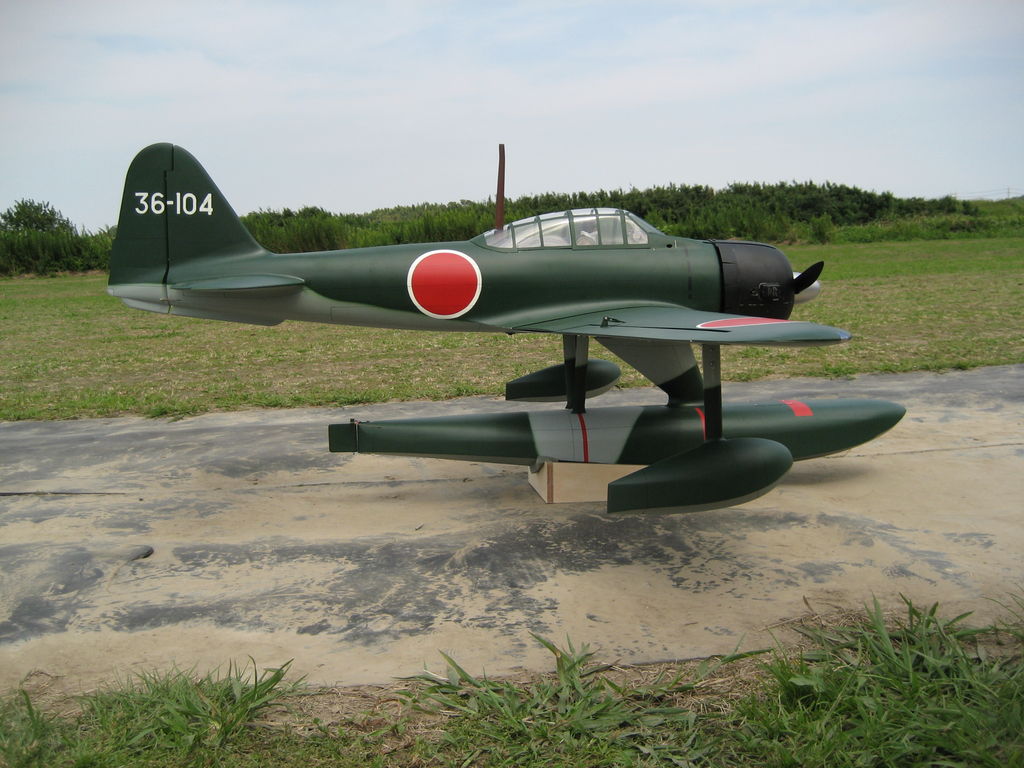 kazuminaのblog
二式水上戦闘機の製作(やっと完成)+9月23日の飛行場
コメントトラックバック kazumina