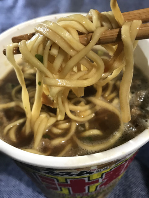 日清 AKIBA ヌードル 肉汁麺ススム監修 肉汁麺