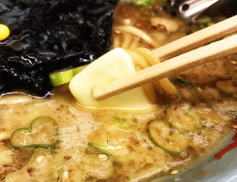 山岡家さんの味噌ラーメンと特製味噌ラーメンの違い