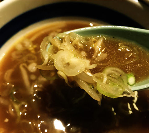 ガッツリ野菜と肉補給、優勝軒の野菜つけ麺