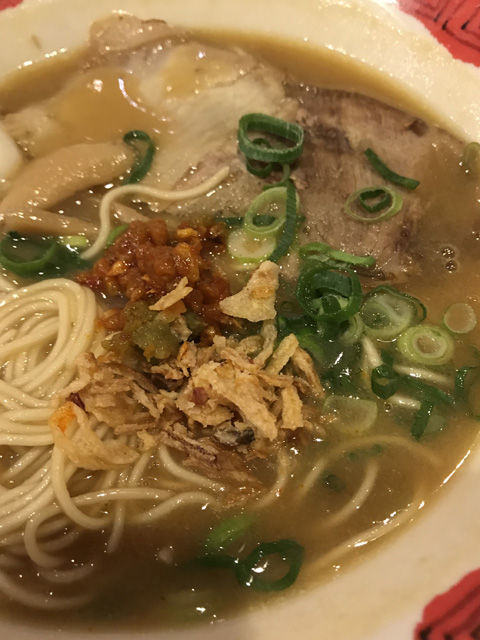 バーミヤンさんの京都風こってりラーメン