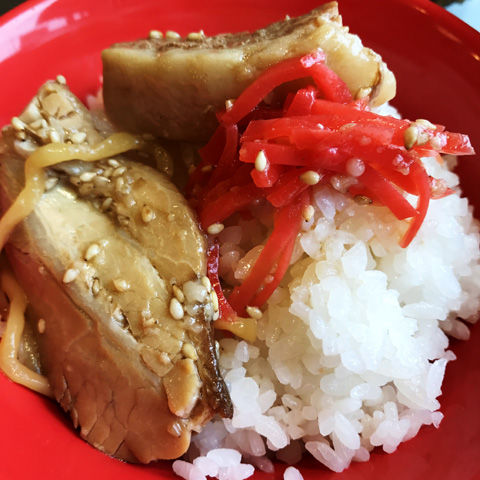 背脂たっぷり、東京豚骨拉麺ばんから(白井店)