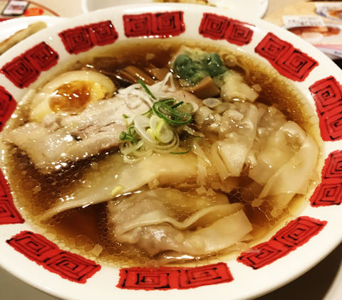 バーミヤン雲呑フェア 3種乗せ雲呑と炙り焼豚のデラックス麺