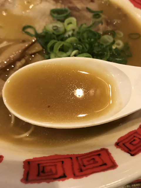 バーミヤンさんの京都風こってりラーメン