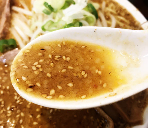 らーめん純輝白井店さんの みそカレーにぼしラーメン