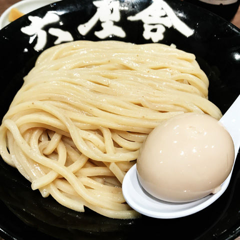 和のスパイスが絶妙ブレンド　六厘舎（ソラマチ店）