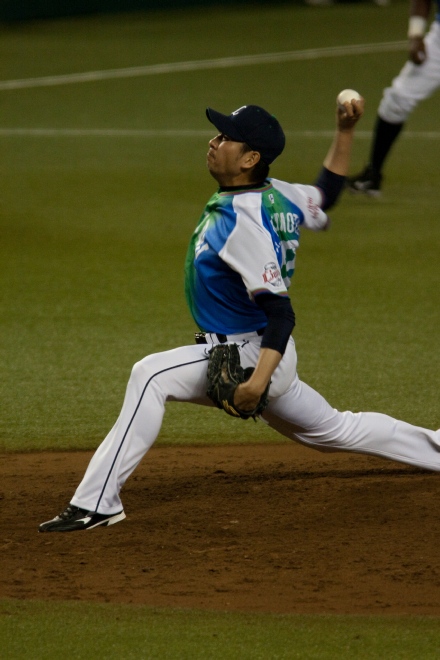 岡本勝 (アメリカ学者)