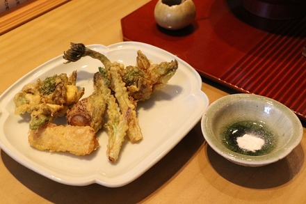 2003 ³ùÁÒ ÇȤÈÉ÷ µ¨Àá¤Î¤ª¤½¤Ð01