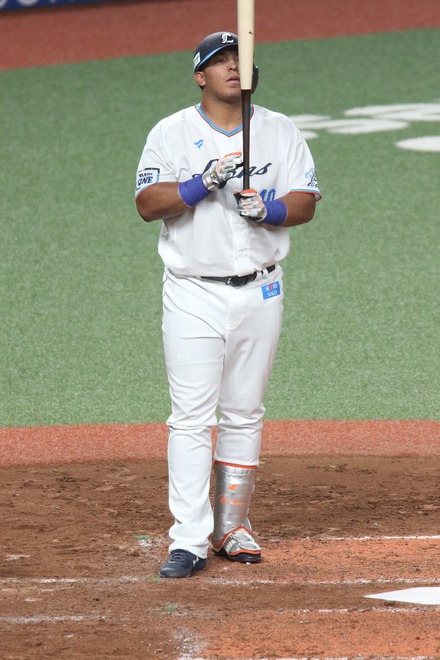 250419 �٥롼�ʥɡ���  vs ���եȥХ� �쥢��ɥ������ǡ��˥� 01