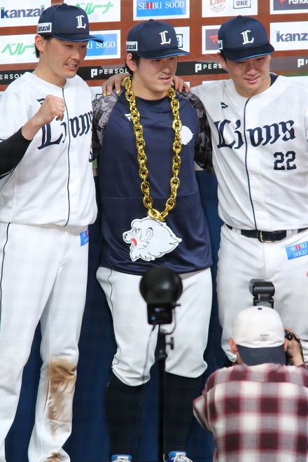 250511 �٥롼�ʥɡ���  vs ���ե��å� ��Ω����