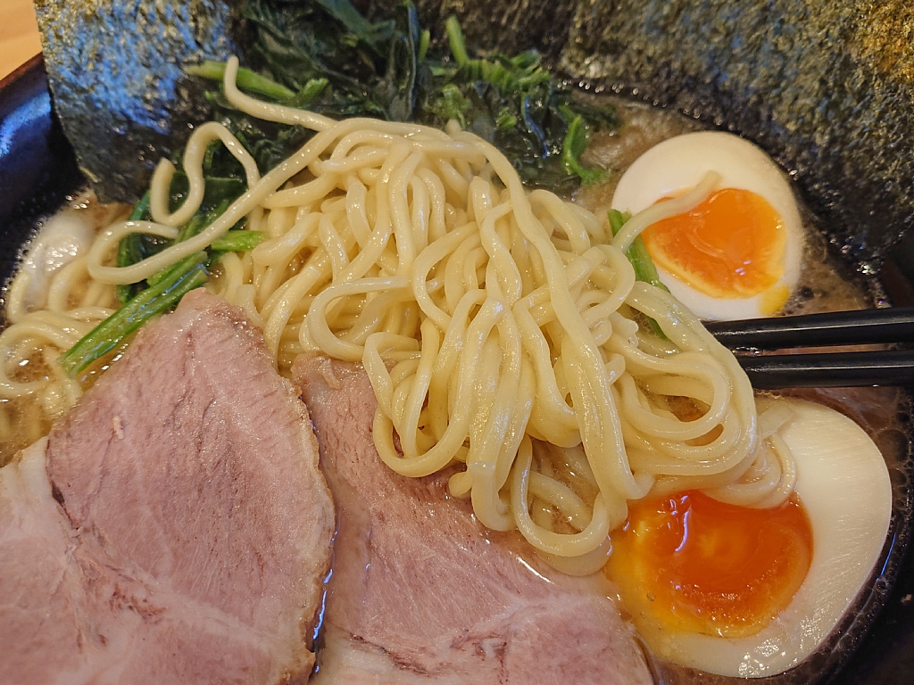 青葉台 横浜ラーメン 北村家 青葉盛ラーメン大盛 Vaioちゃんのよもやまブログ