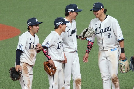 250511 �٥롼�ʥɡ���  vs ���ե��å� ������ 01