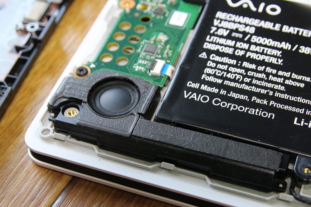 VAIO S11 SSD換装 分解・換装編 : VAIOちゃんのよもやまブログ