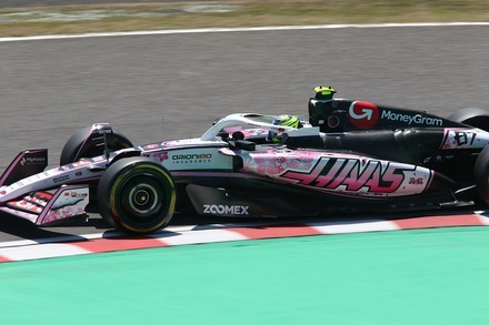 F1 2025 ÆüËÜGP FP1 ¥ª¥ê¥Ð¡¼¡¦¥Ù¥¢¥Þ¥ó