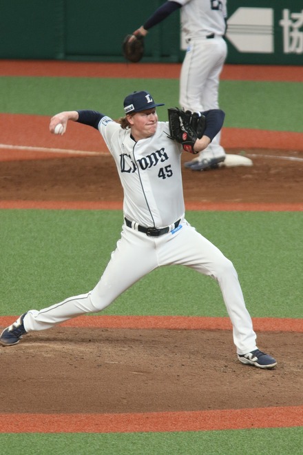 250426 �٥롼�ʥɡ���  vs ����å��� �ȥ쥤�������󥲥󥿡� 05