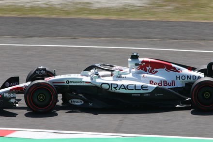 F1 2025 ����GP FP1 �ޥå������ե��륹���åڥ�