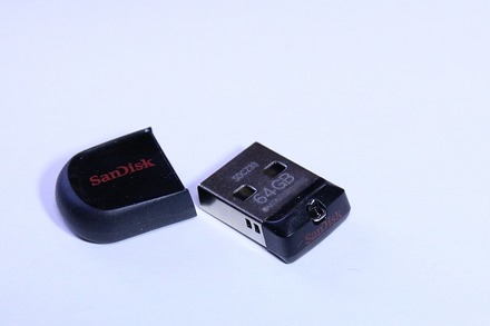 USB���� SanDisk SDCZ33-064G-J57 02