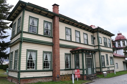 2410 �Ŀ� ���� ��������γ��Ͷ��մ� 01