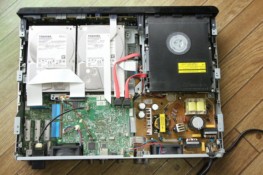東芝のREGZAサーバー DBR-M490 分解編 : VAIOちゃんのよもやまブログ