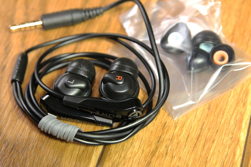Sony ヘッドフォン MDR-NWBT20N イヤホンだけ交換 : VAIOちゃんの