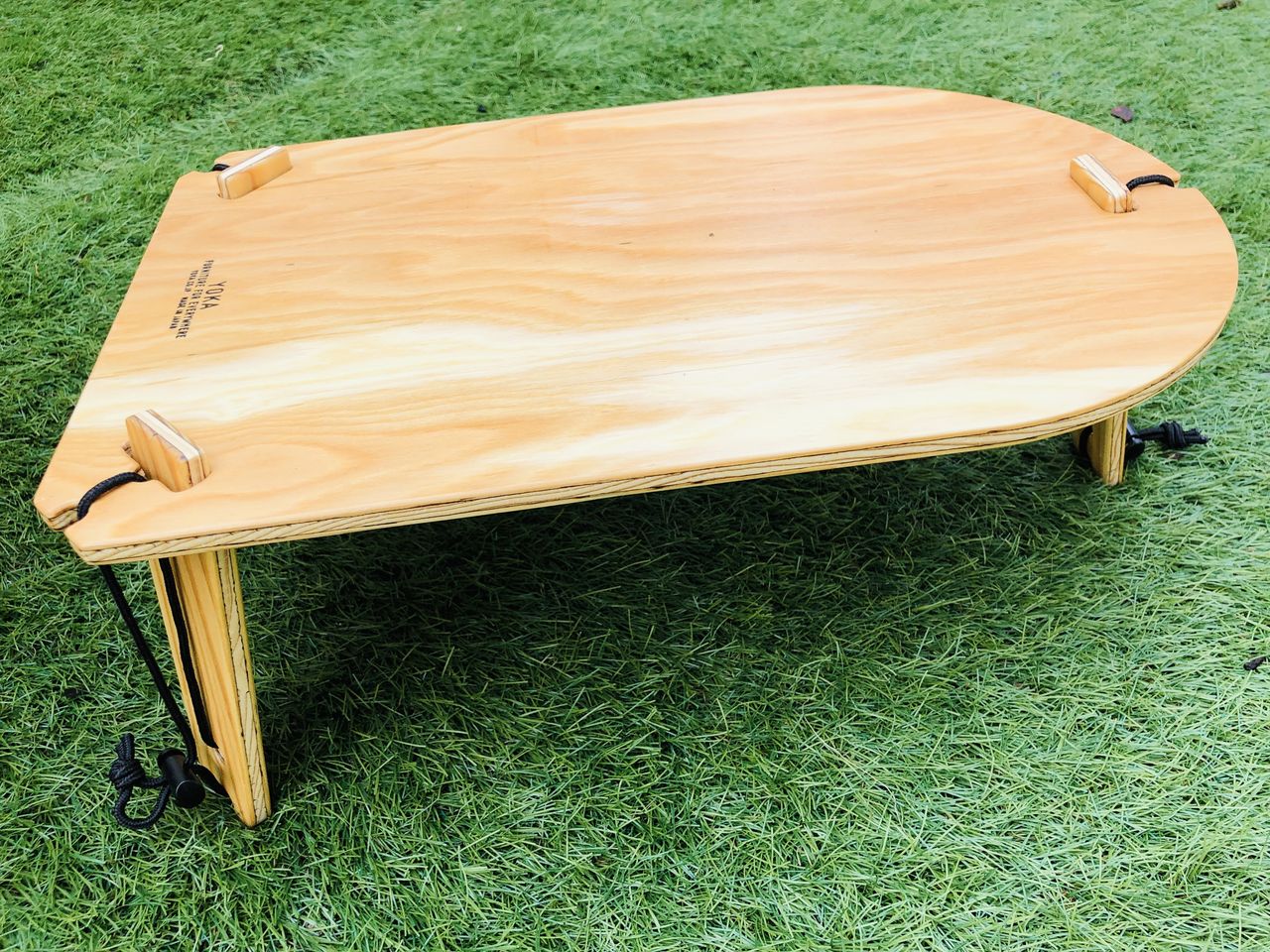 YOKA トライポッドテーブルソロ&ミニシェルフ TRIPOD TABLE SOLO | YOKA＜ヨカ＞ ゆったりと時間を味わうため